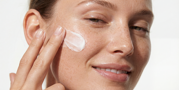 Tips & Procedure To Apply Luxury Beauty Cosmetic Cream